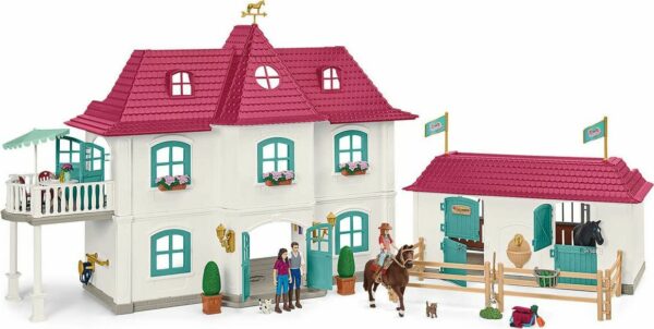 Lakeside Country House and Stable
