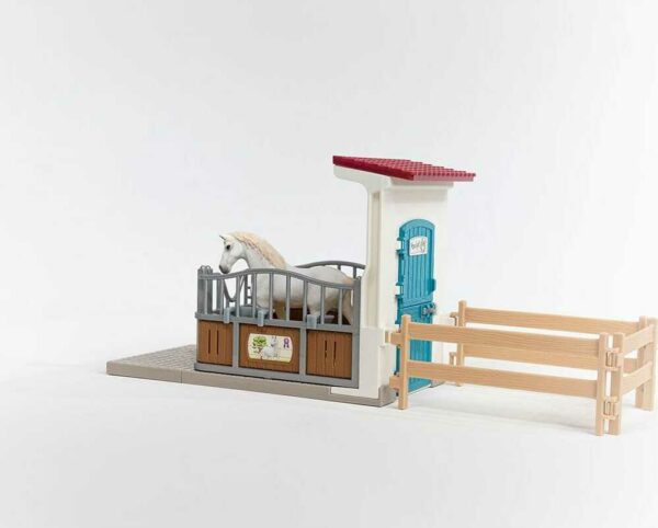 Horse Stall Extension